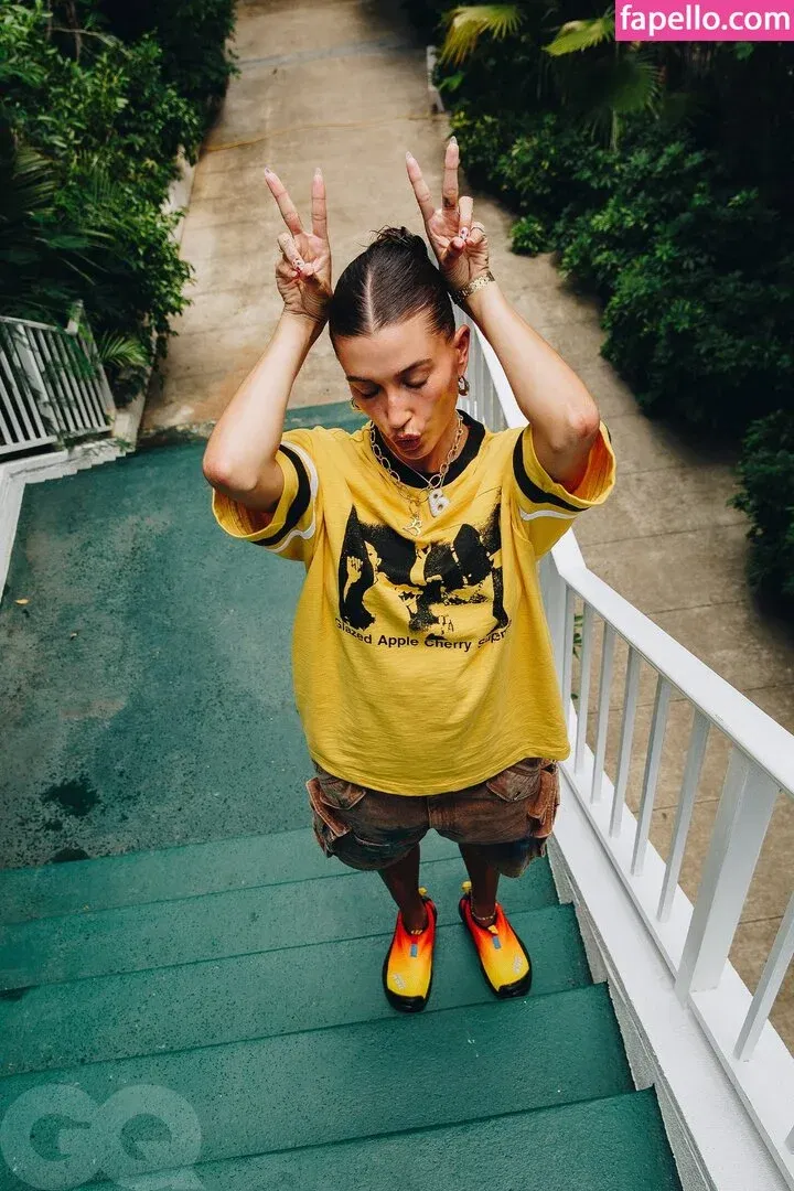 Hailey Bieber Onlyfans Photo Gallery 