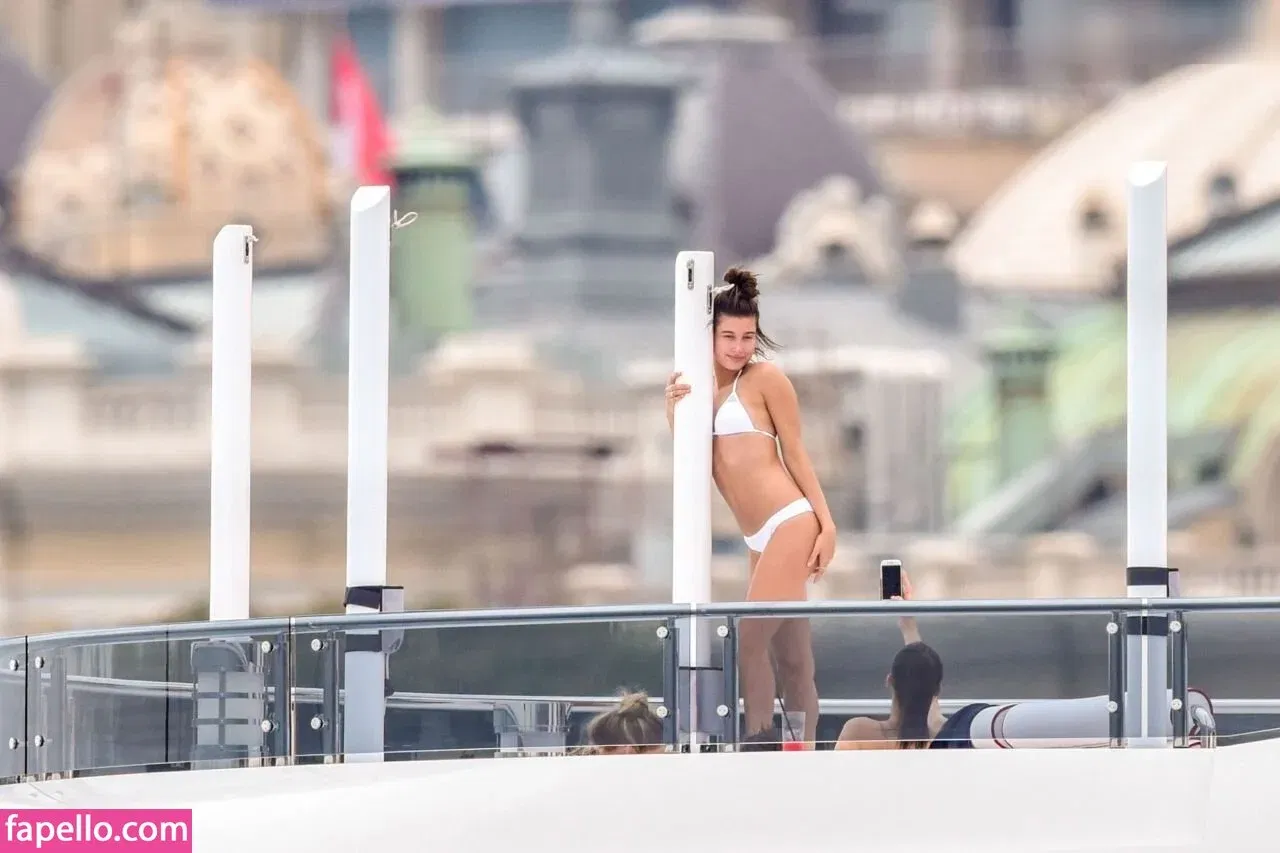 Hailey Bieber Onlyfans Photo Gallery 