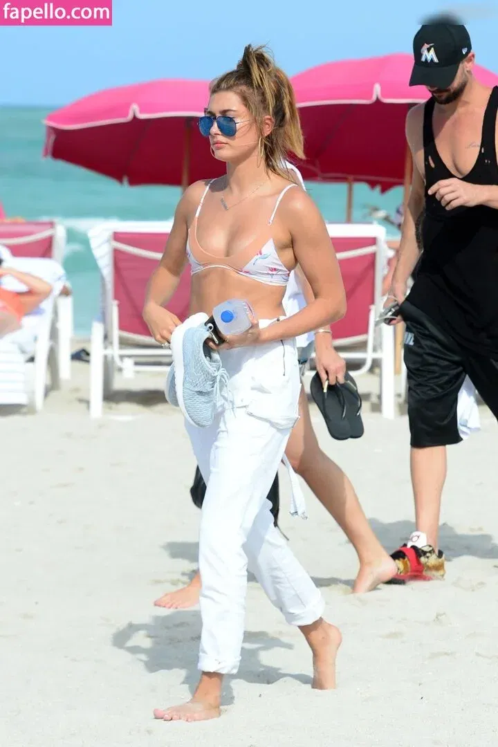 Hailey Bieber Onlyfans Photo Gallery 