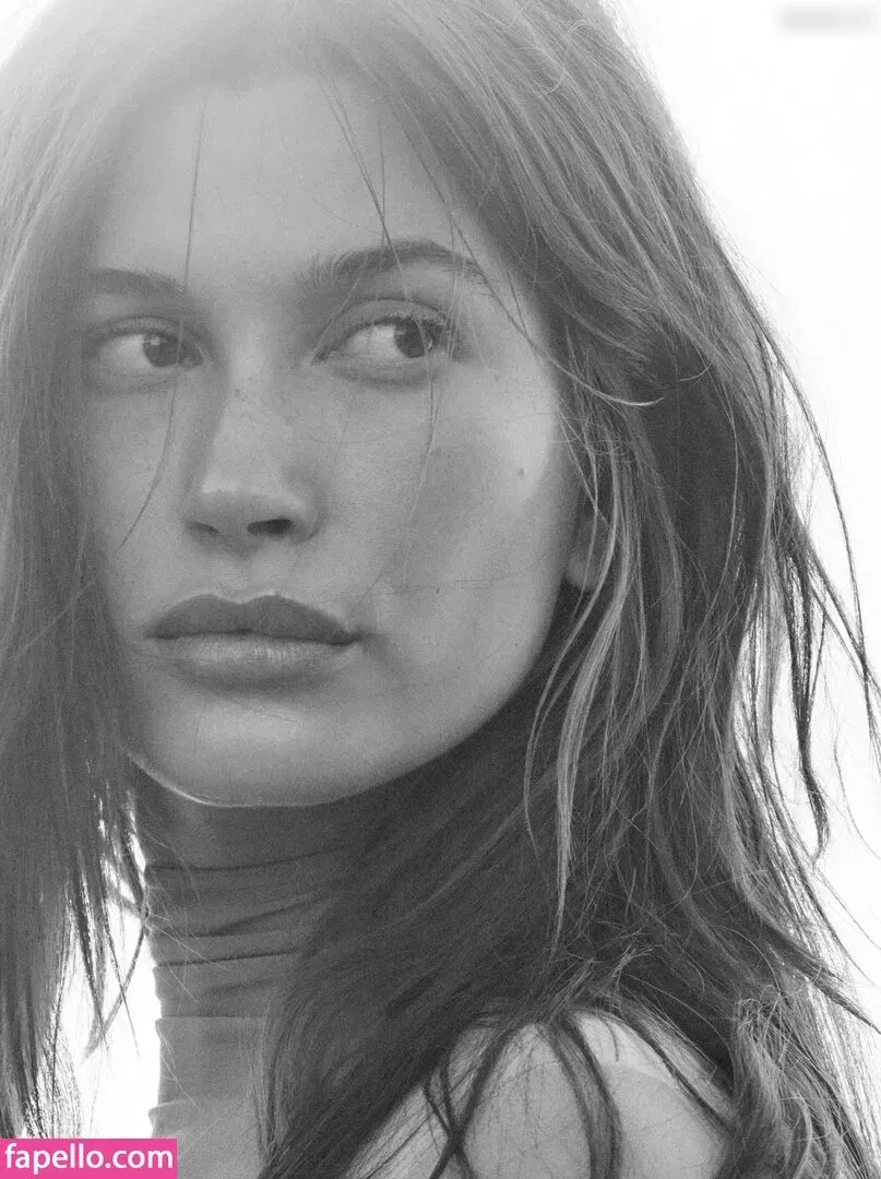 Hailey Bieber Onlyfans Photo Gallery 