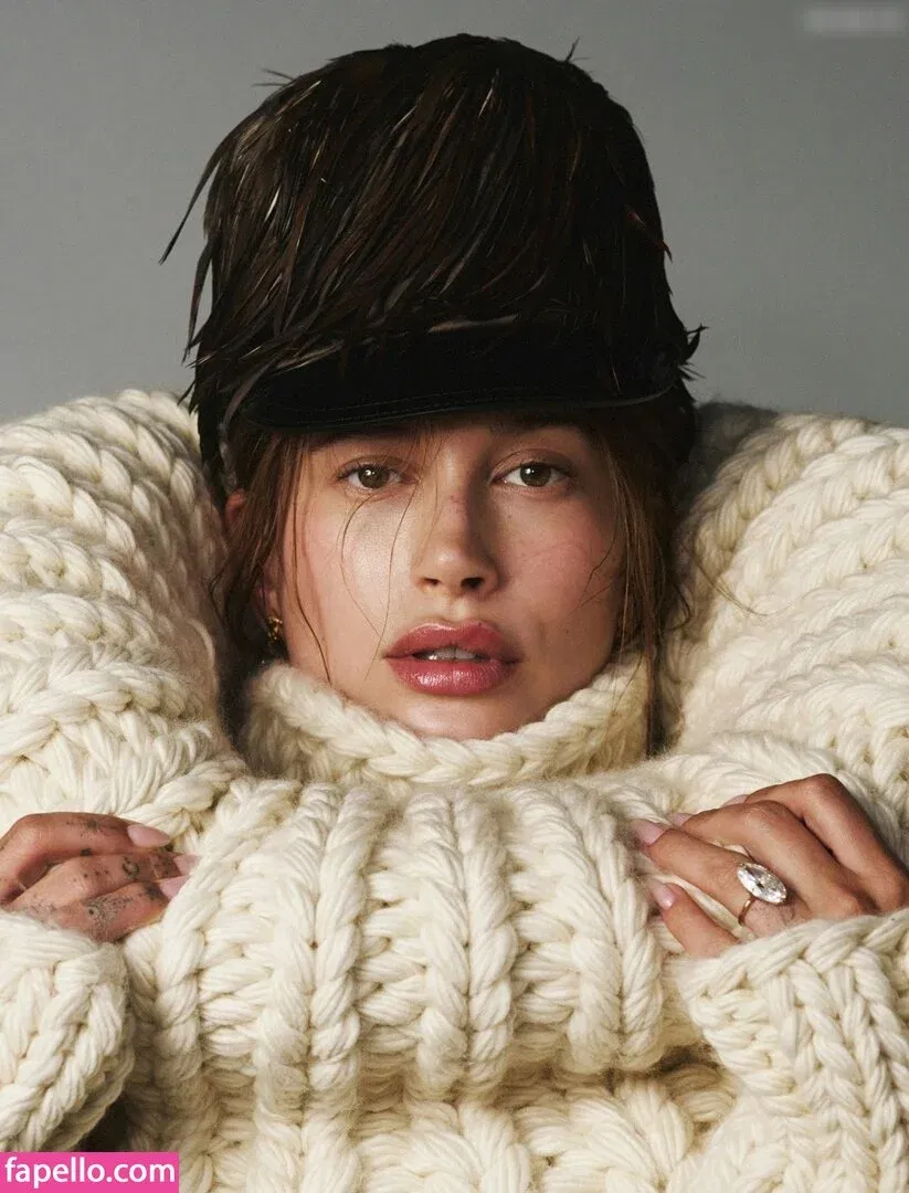 Hailey Bieber Onlyfans Photo Gallery 