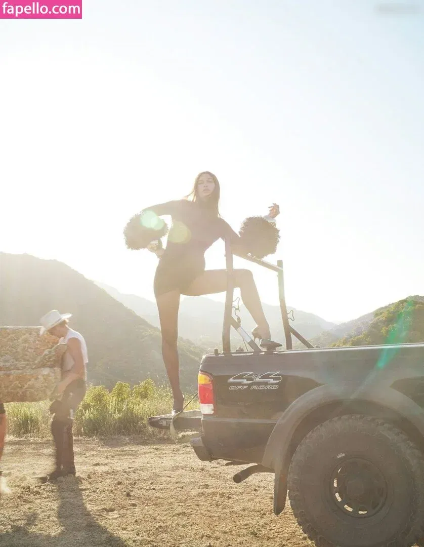 Hailey Bieber Onlyfans Photo Gallery 