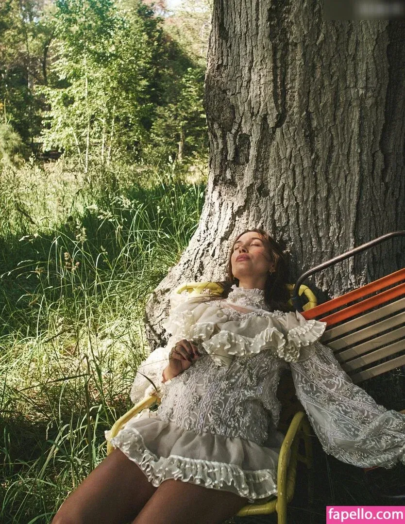 Hailey Bieber Onlyfans Photo Gallery 