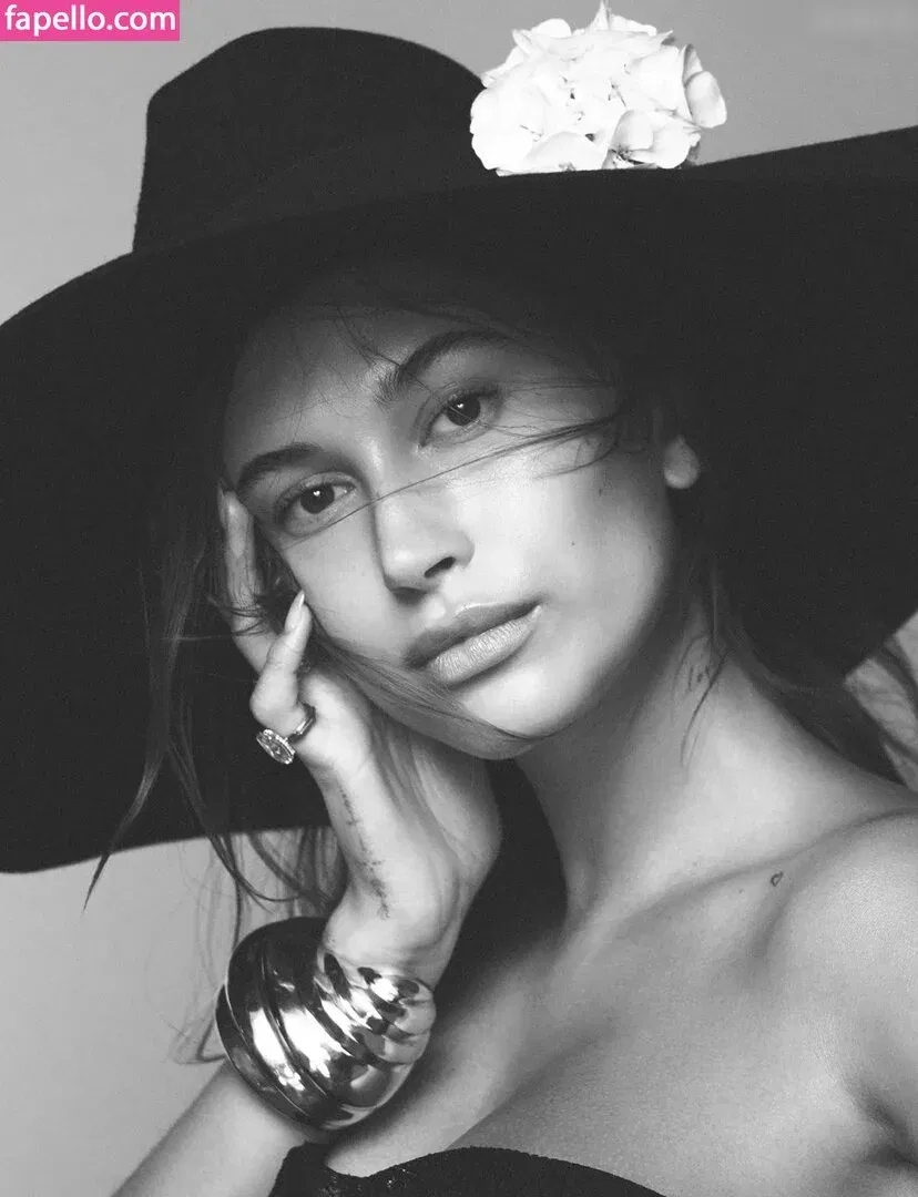 Hailey Bieber Onlyfans Photo Gallery 