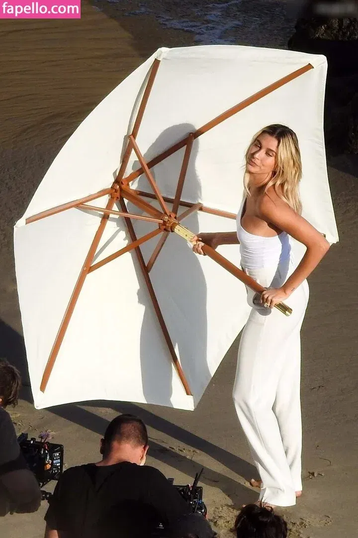 Hailey Bieber Onlyfans Photo Gallery 