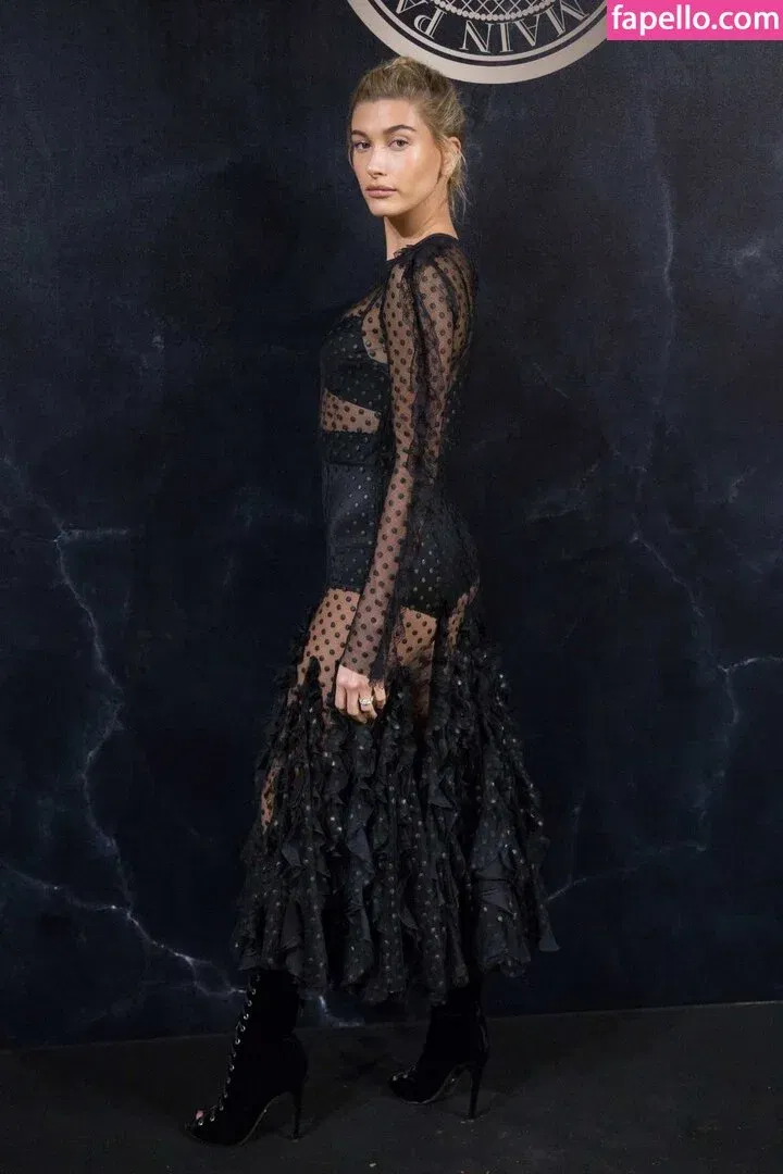 Hailey Bieber Onlyfans Photo Gallery 