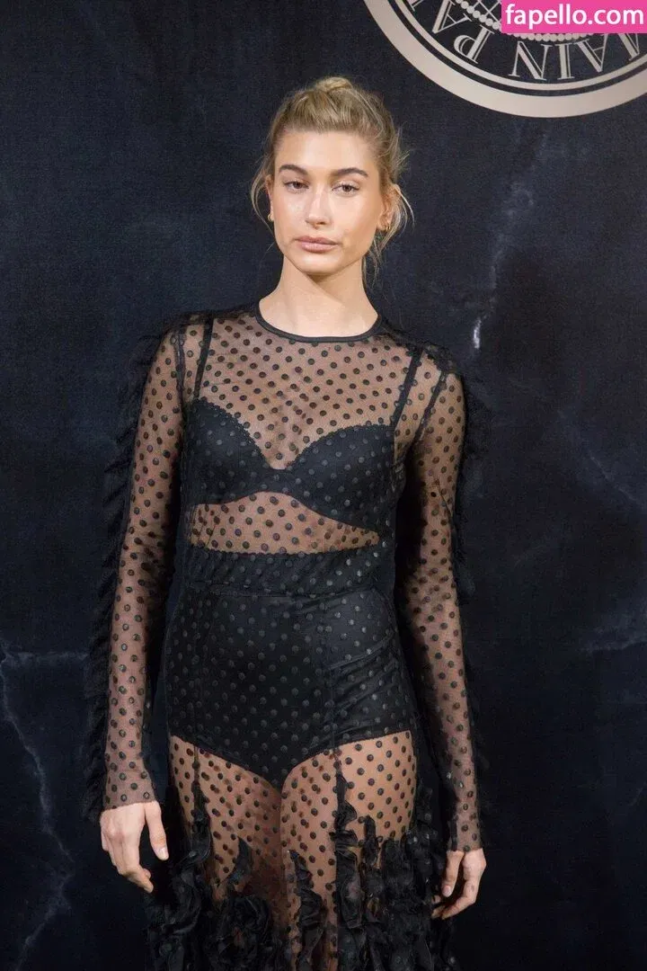 Hailey Bieber Onlyfans Photo Gallery 