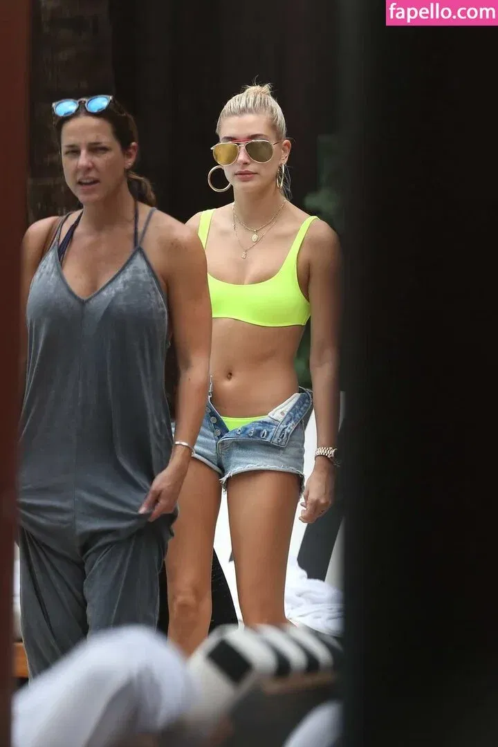 Hailey Bieber Onlyfans Photo Gallery 