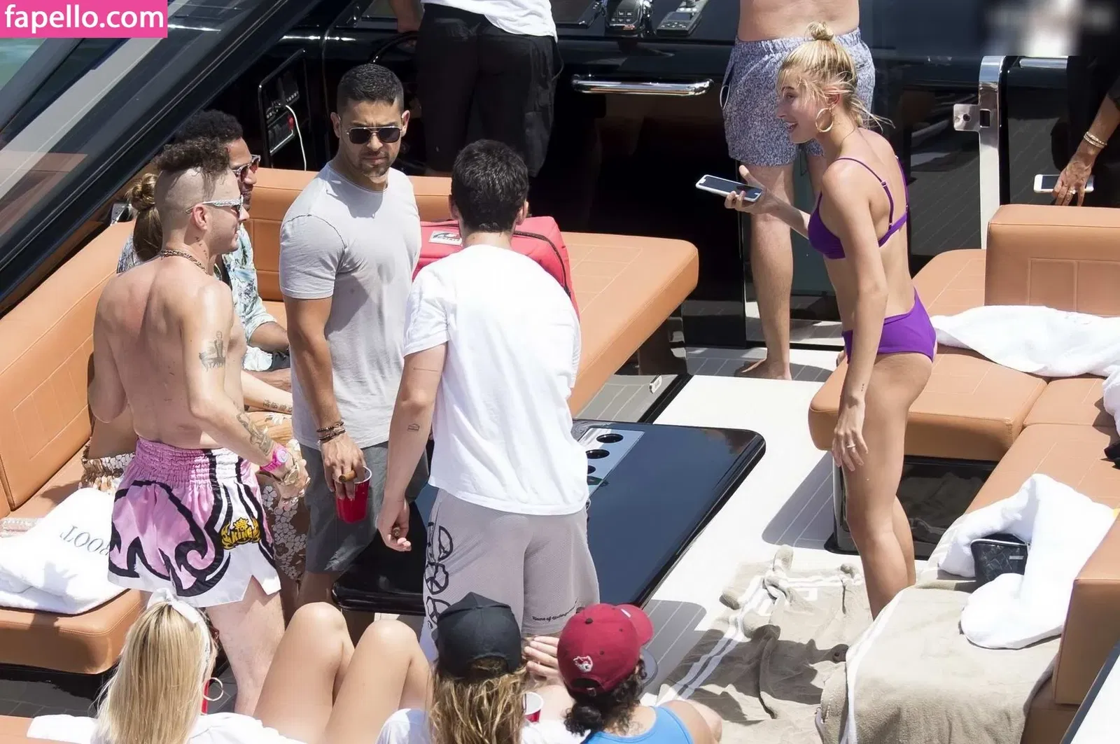 Hailey Bieber Onlyfans Photo Gallery 