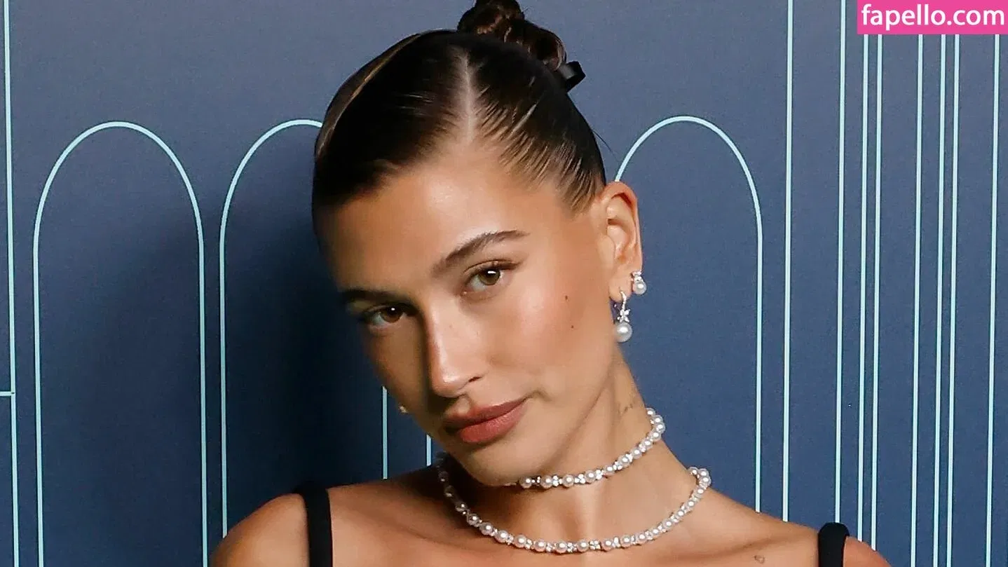 Hailey Bieber Onlyfans Photo Gallery 