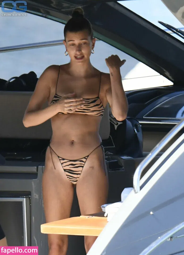 Hailey Bieber Onlyfans Photo Gallery 