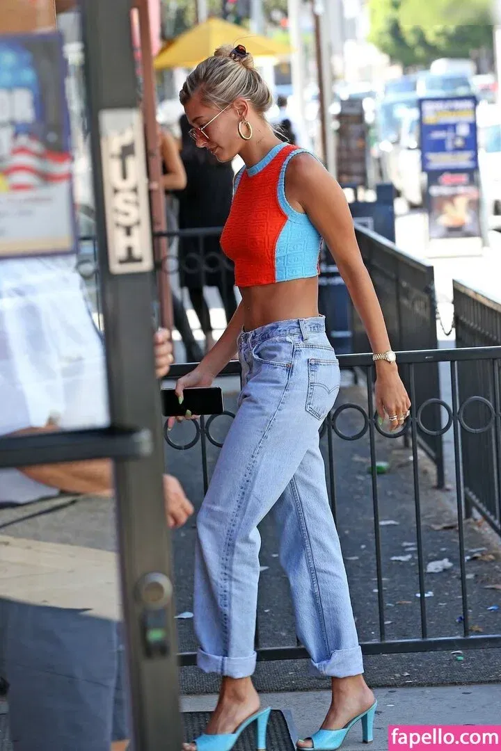 Hailey Bieber Onlyfans Photo Gallery 