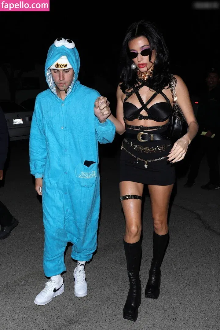 Hailey Bieber Onlyfans Photo Gallery 