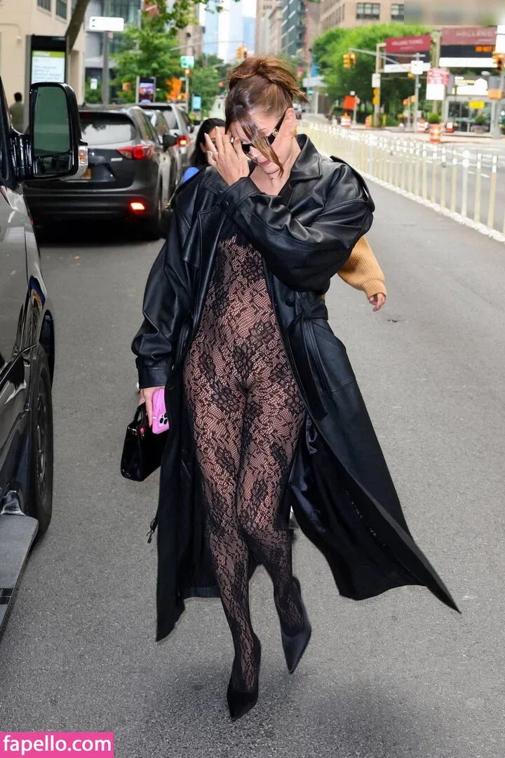 Hailey Bieber Onlyfans Photo Gallery 