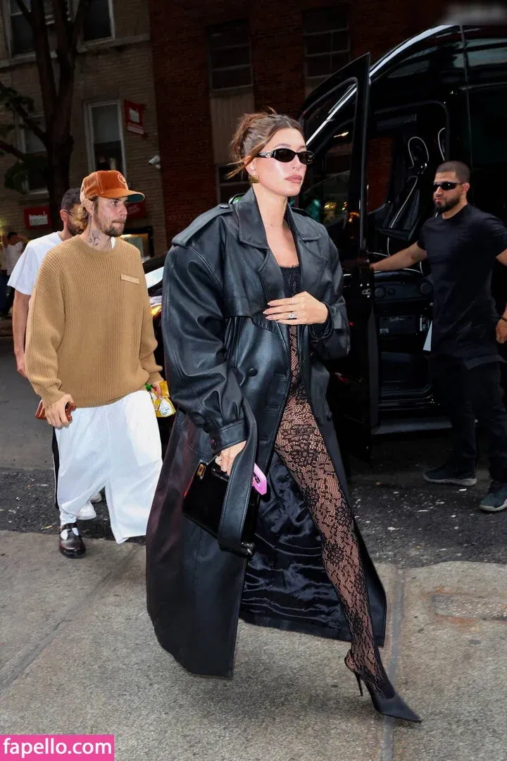 Hailey Bieber Onlyfans Photo Gallery 