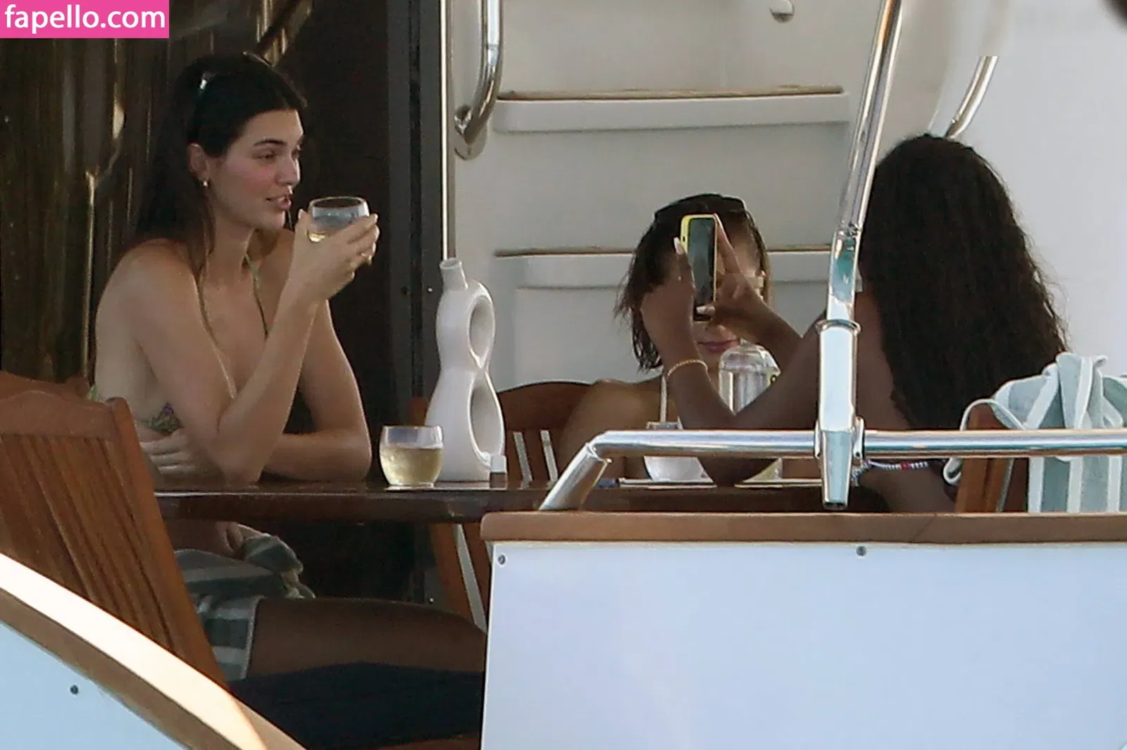 Hailey Bieber Onlyfans Photo Gallery 