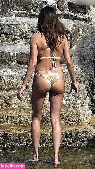 Hailey Bieber Onlyfans Photo Gallery 