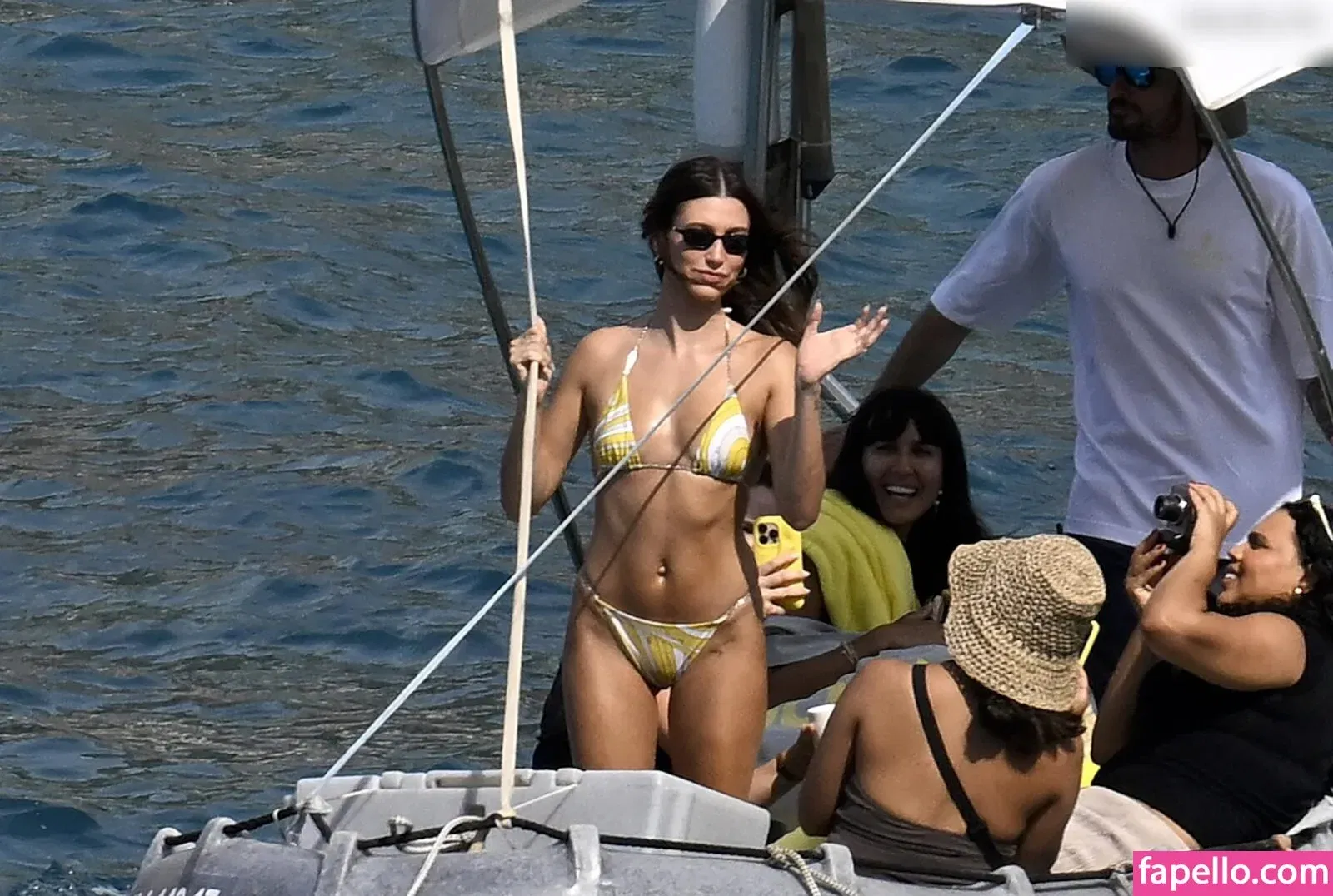 Hailey Bieber Onlyfans Photo Gallery 