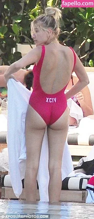 Hailey Bieber Onlyfans Photo Gallery 