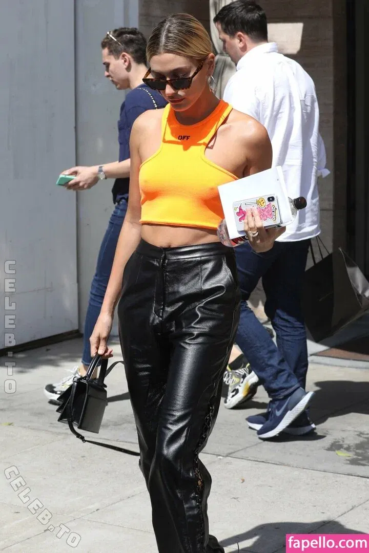 Hailey Bieber Onlyfans Photo Gallery 