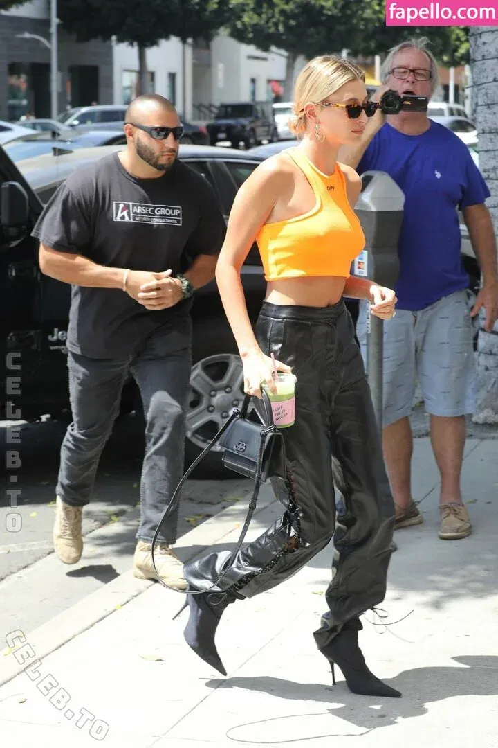 Hailey Bieber Onlyfans Photo Gallery 