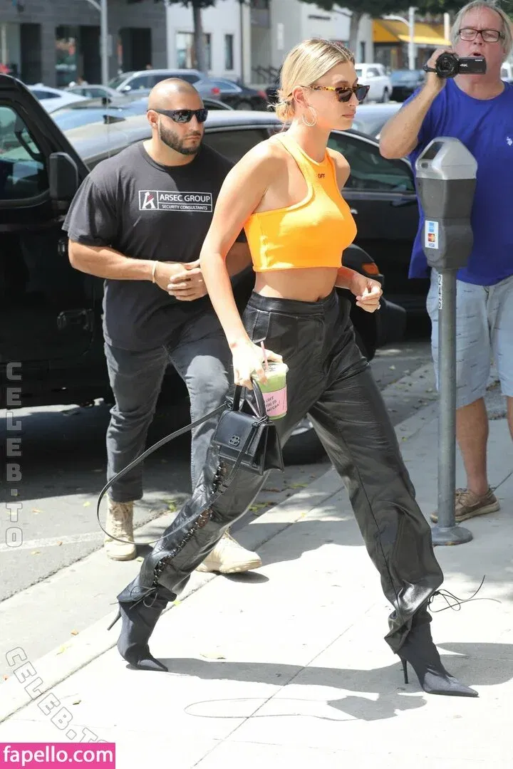 Hailey Bieber Onlyfans Photo Gallery 
