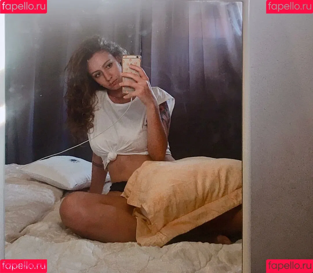 BetterCallHelena Onlyfans Photo Gallery 