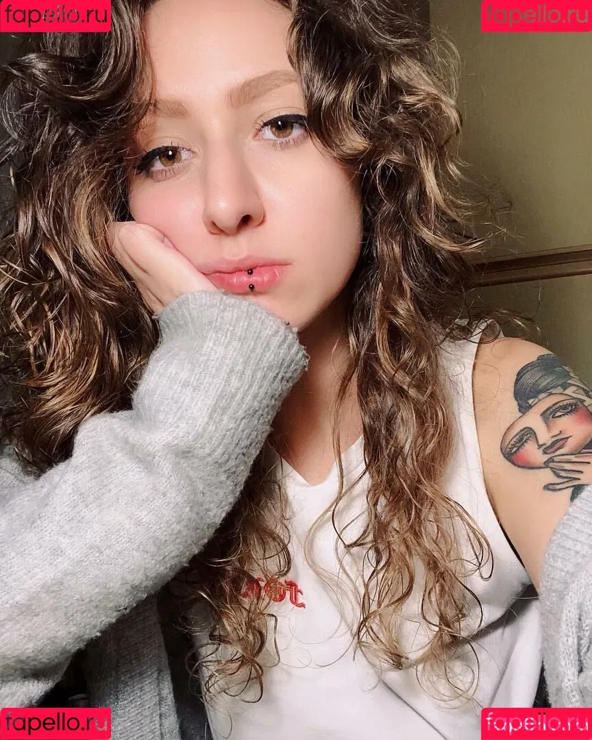 BetterCallHelena Onlyfans Photo Gallery 
