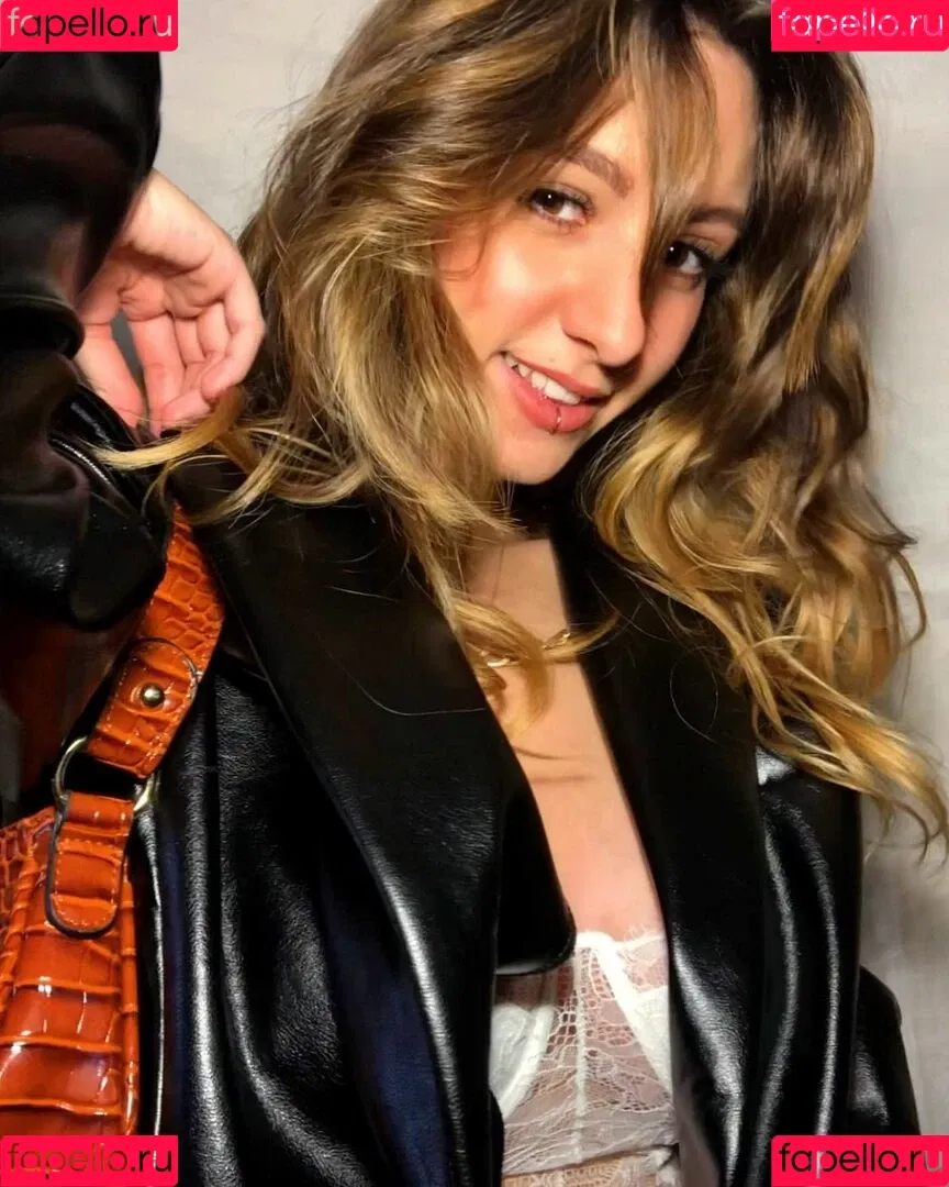 BetterCallHelena Onlyfans Photo Gallery 