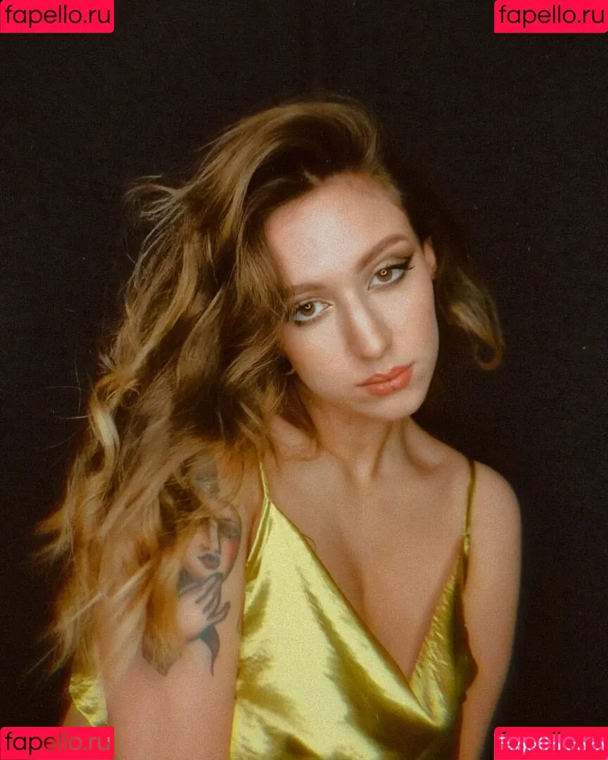 BetterCallHelena Onlyfans Photo Gallery 