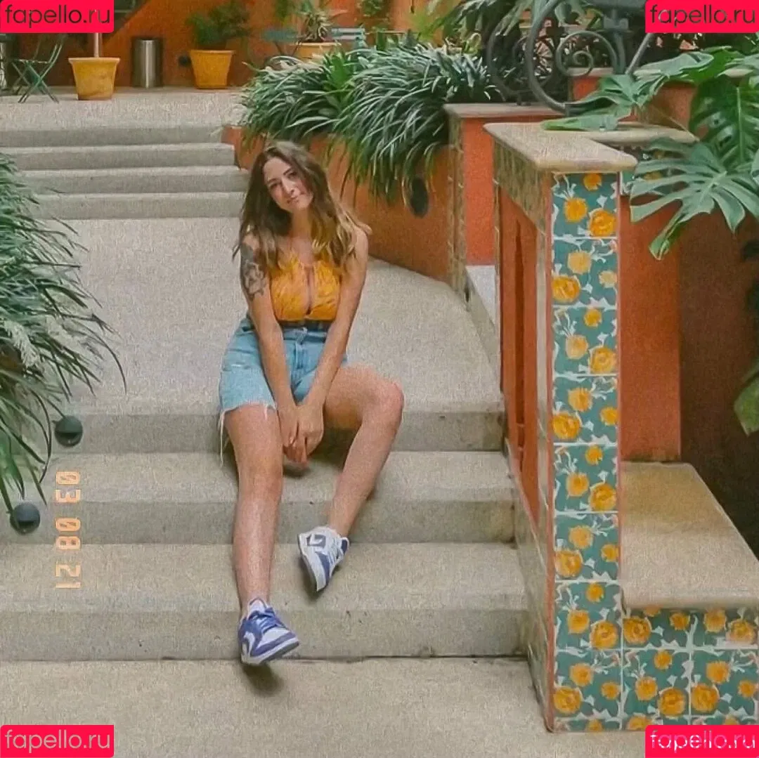 BetterCallHelena Onlyfans Photo Gallery 