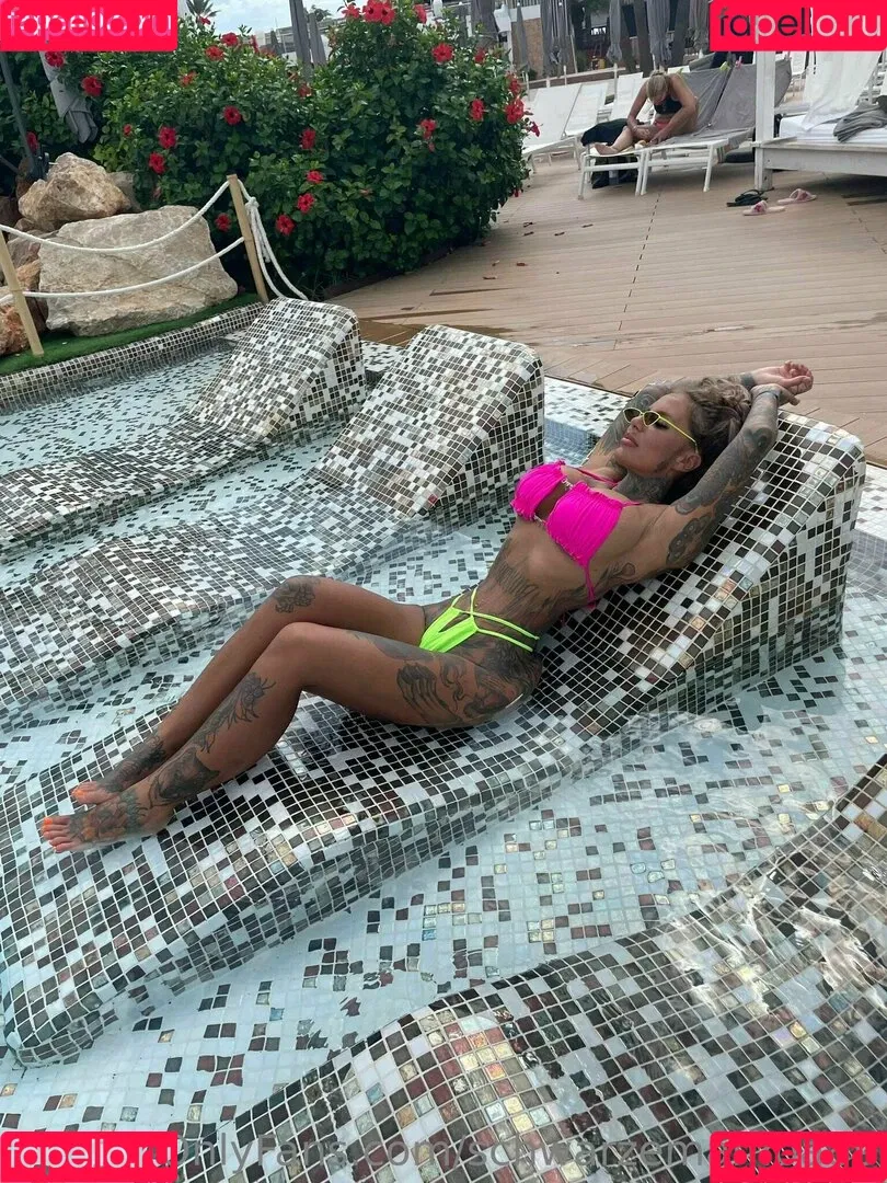 schwarzemamba89 Onlyfans Photo Gallery 