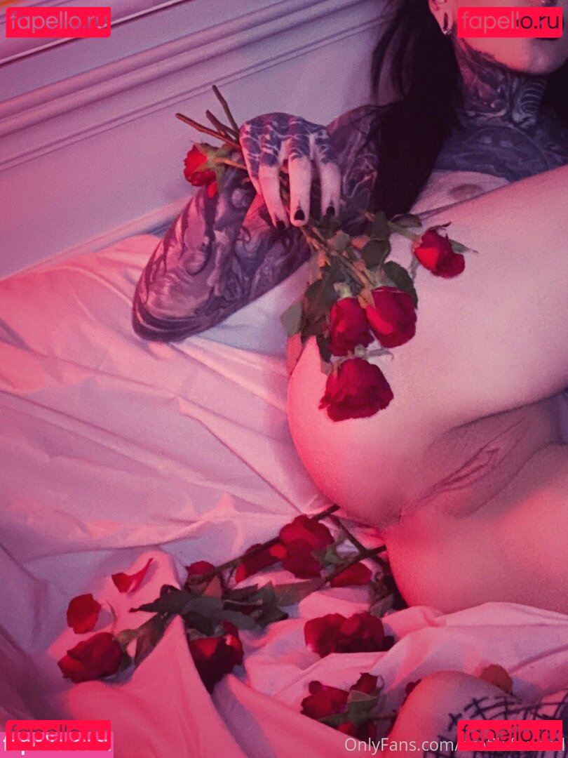 Erotic Funeral Nude Onlyfans Photo 12