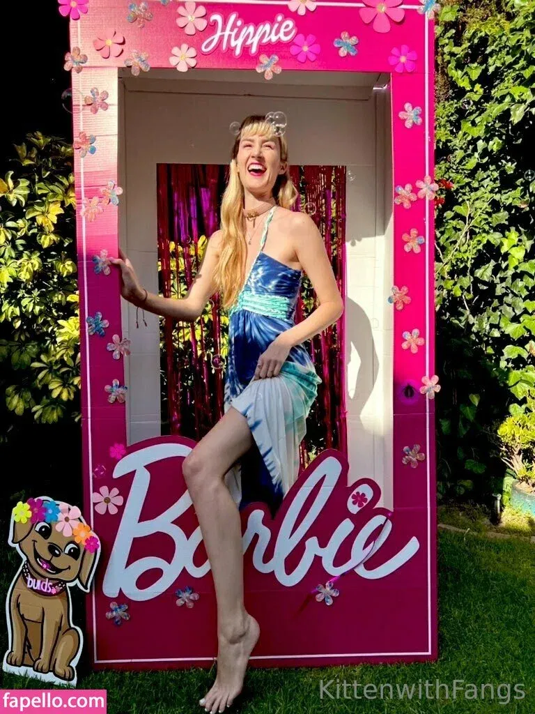 kittenwithfangsfree Onlyfans Photo Gallery 