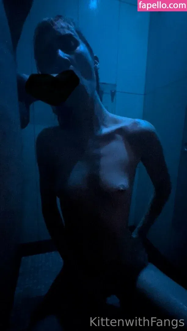 kittenwithfangsfree Onlyfans Photo Gallery 