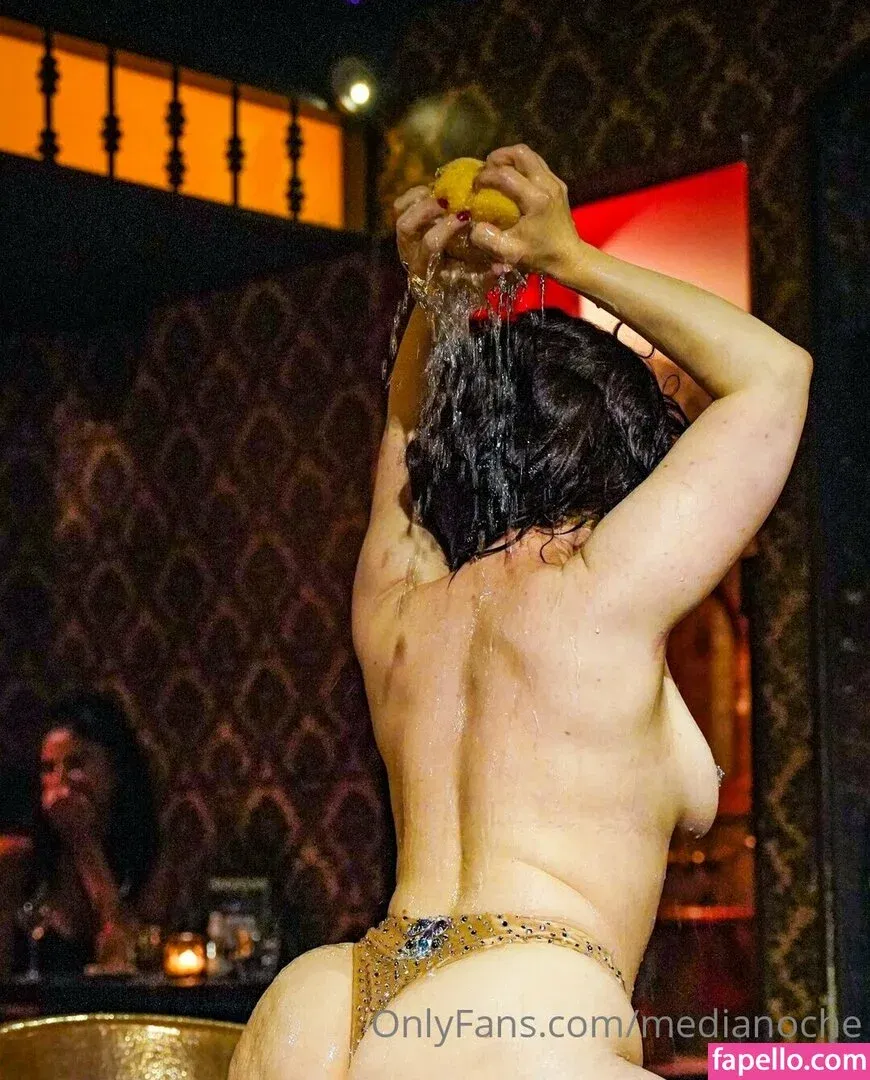 medianoche Onlyfans Photo Gallery 