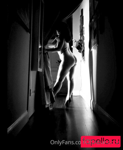 medianoche Nude Onlyfans Photo 4