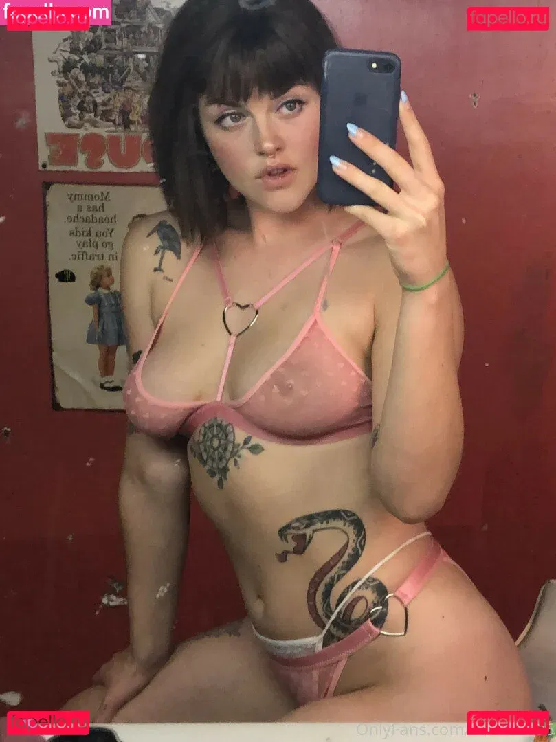 sidneysummers Onlyfans Photo Gallery 