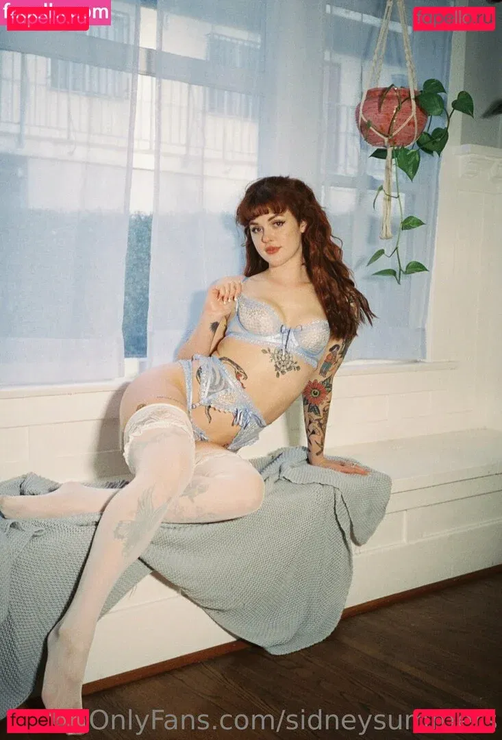 sidneysummers Onlyfans Photo Gallery 