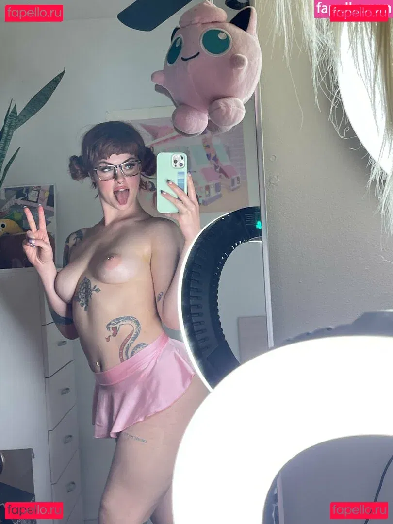 sidneysummers Onlyfans Photo Gallery 