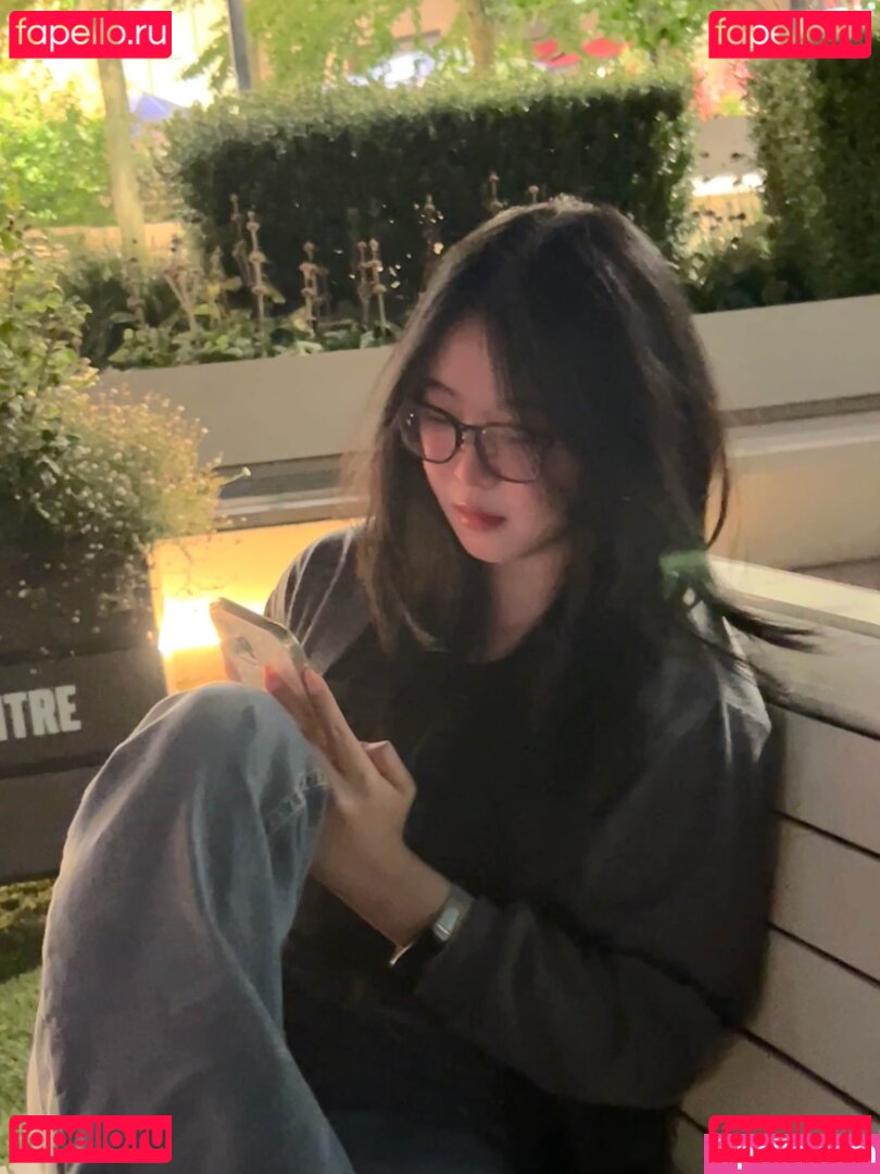 Aiyuens Nude Onlyfans Photo 6