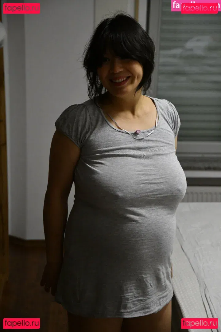 SunnyChocolat Onlyfans Photo Gallery 