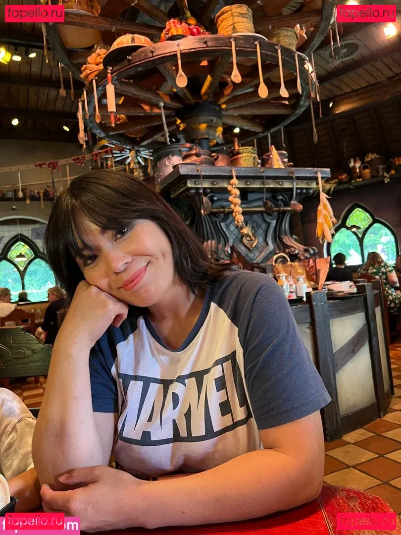 SunnyChocolat Onlyfans Photo Gallery 