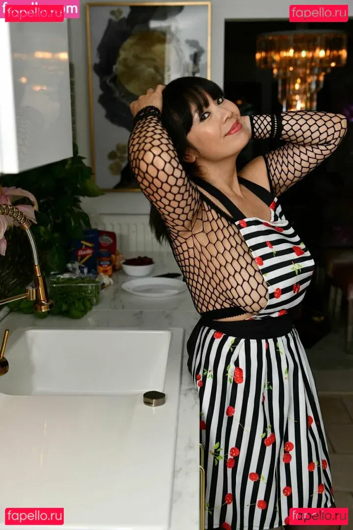 SunnyChocolat Onlyfans Photo Gallery 