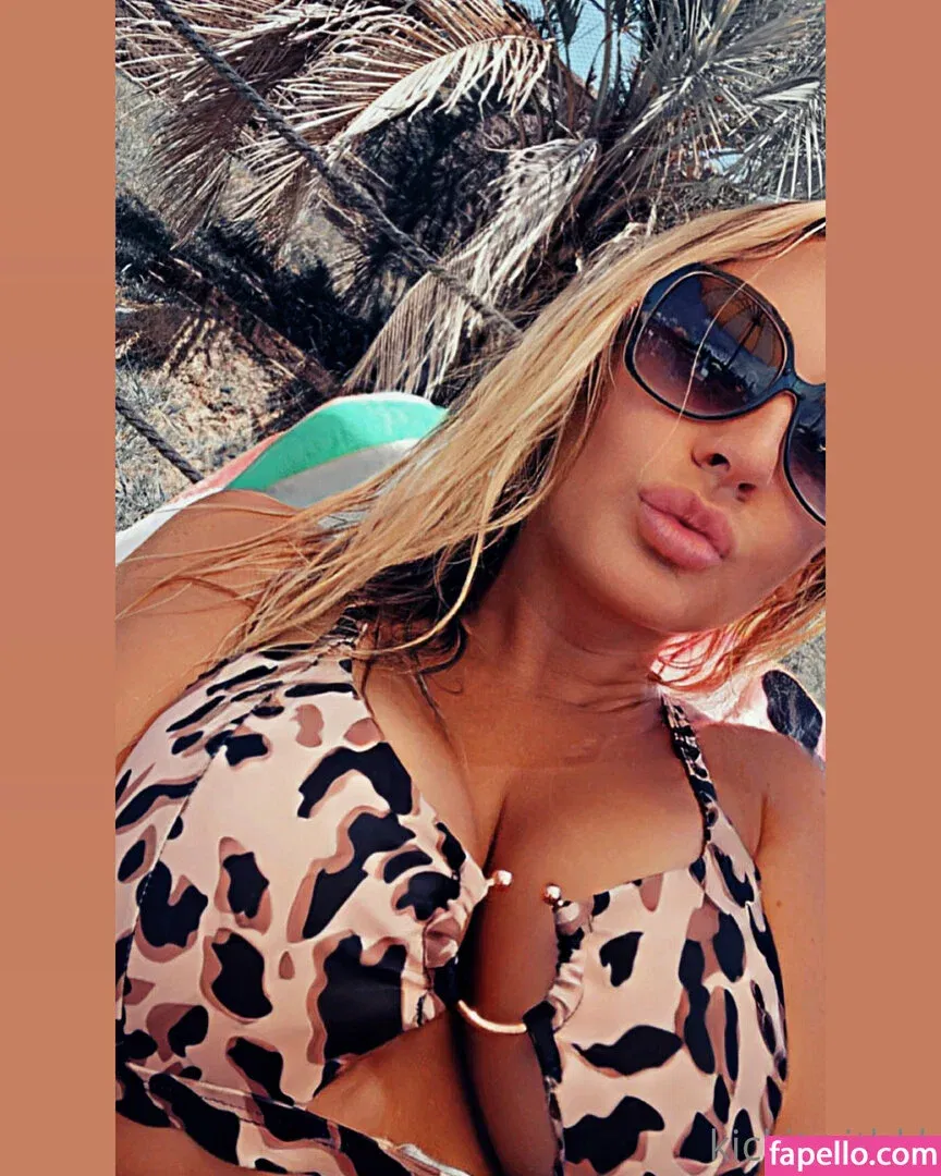 xxkinkykandixx Onlyfans Photo Gallery 