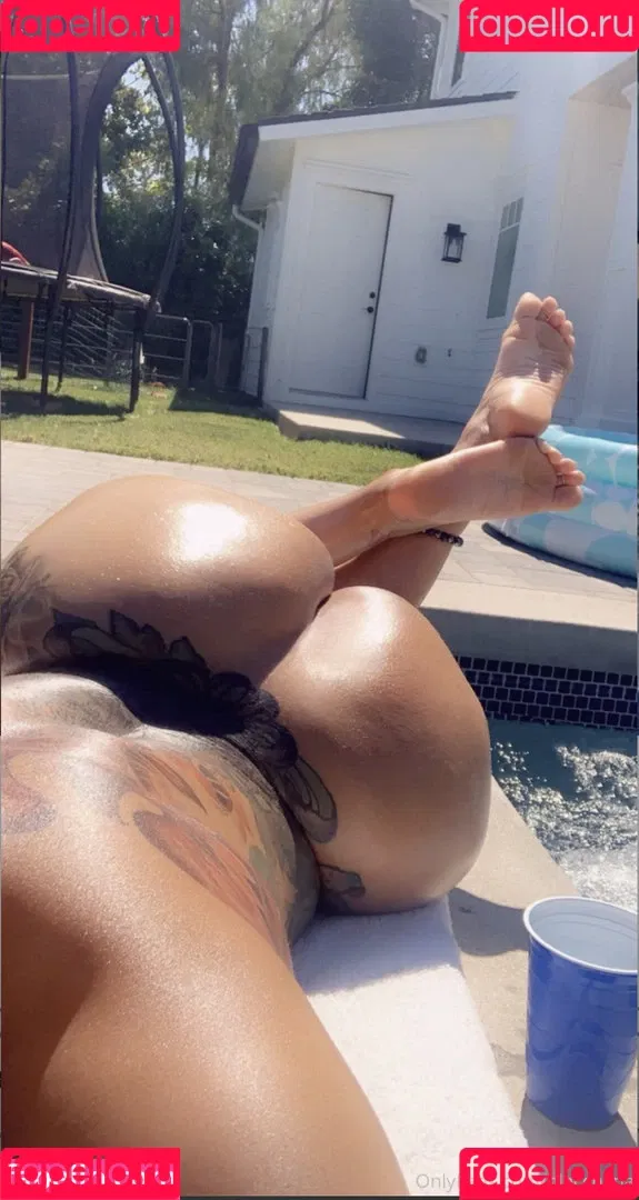 Black_chyna Onlyfans Photo Gallery 