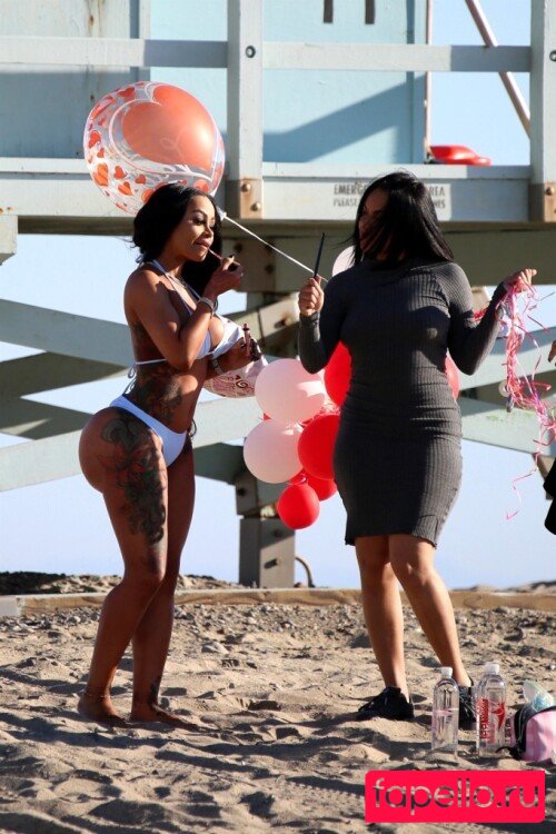Black_chyna Nude Onlyfans Photo 34