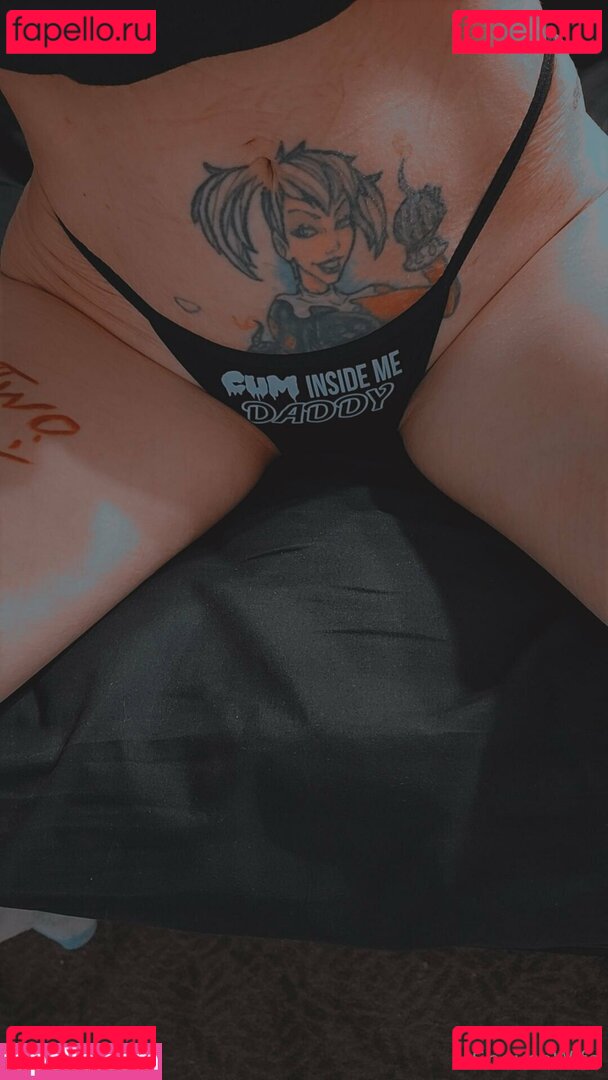 shousewife Nude Onlyfans Photo 14