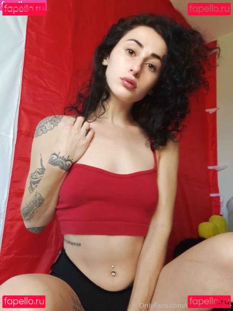 winnietatefree Nude Onlyfans Photo 13