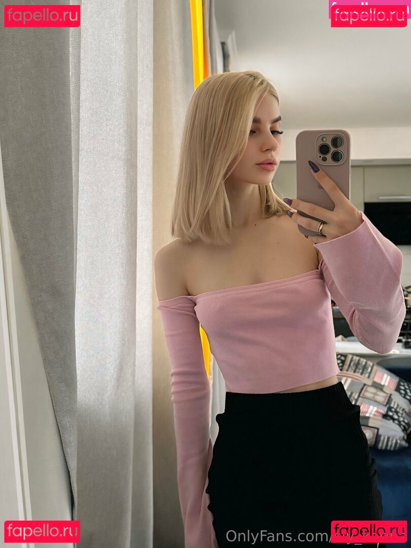sly_karina Nude Onlyfans Photo 39